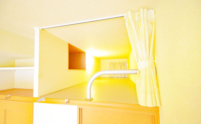 【寝室】 | レオパレスウィル山手 | 同タイプ参考写真です。