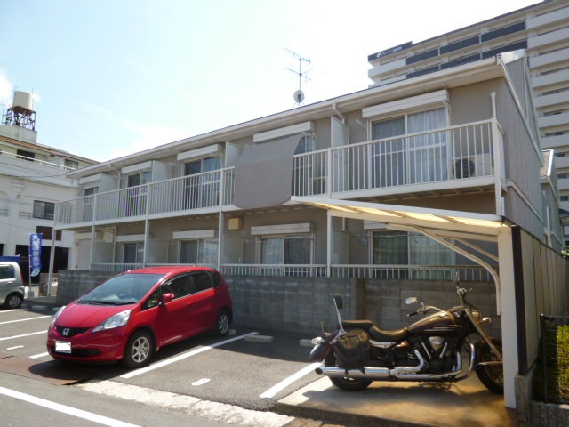 倉敷市川西町のアパートの外観