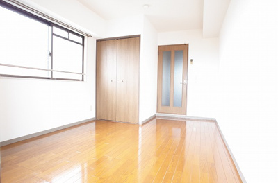 【寝室】 | ＹＫハイツ西明石 | 洋室別角度