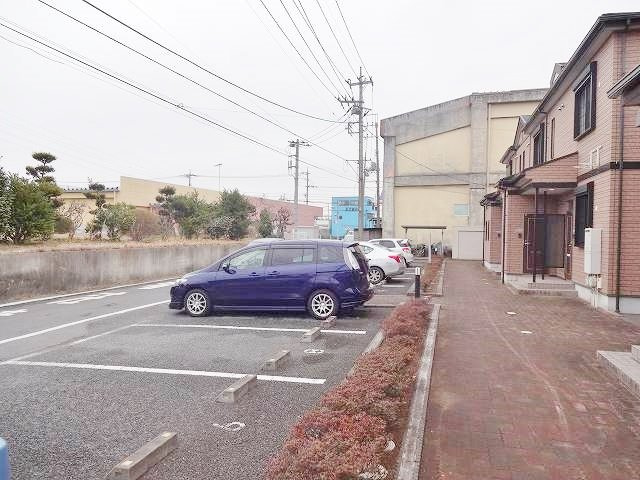 グリーンコートAの駐車場