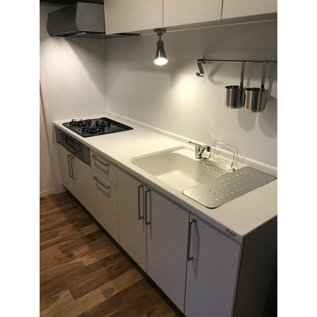 ローズガーデンのキッチン|駐輪場