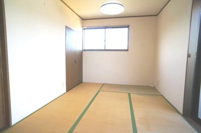 【和室】 | ベルハイツⅡ | ２面採光の和室です