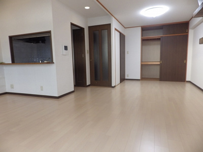 【居間・リビング】 | ファミール四日市