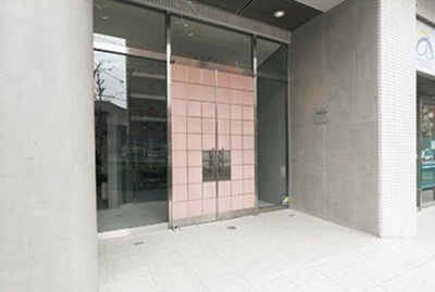 【エントランス】 | ホワイトフロント