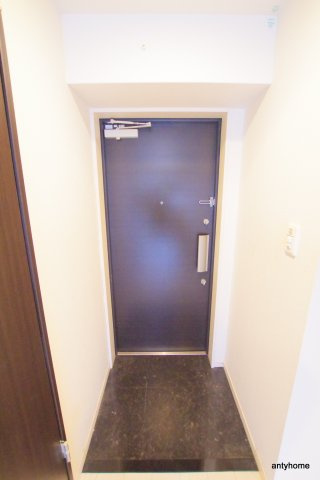レオンコンフォート新梅田2　仲介手数料無料の玄関