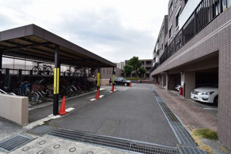 【駐車場】