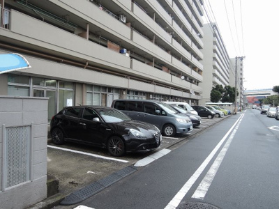 【駐車場】 | 横浜マリンハイツ2号館 | 平置き駐車場