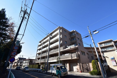 【外観】 | シティウインズ鶴見ファーストヒルズ | JR京浜東北線「鶴見」駅バス8分「貯水池前」停歩2分。