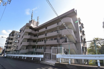 【外観】 | グレイス清水ケ丘公園 | 京急本線「南太田」駅徒歩8分、横浜市営地下鉄ブルーライン「吉野町」駅徒歩13分