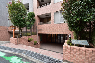 【エントランス】