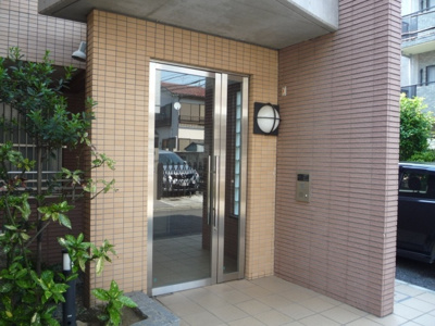 【エントランス】 | エスパシオ | オートロック付きエントランス☆