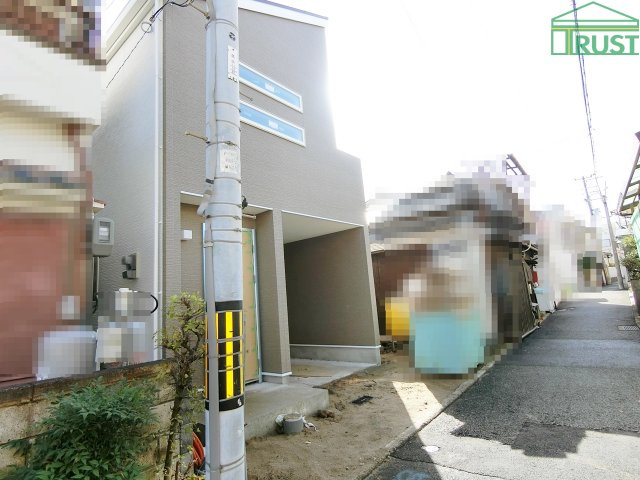 明石市林3丁目　新築戸建の前面道路含む現地写真