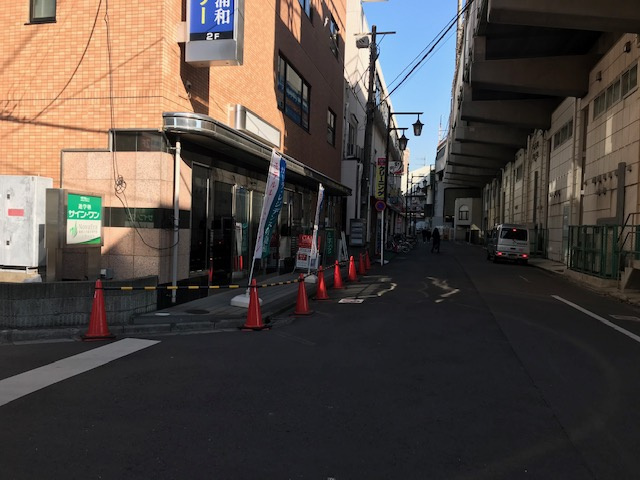 西原ビルの駐車場