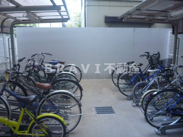 セイワパレス大阪城北　BRAVI不動産のその他共用部分|【セイワパレス大阪城北】駐輪場