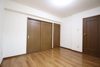 【居間・リビング】 | ソファイン深井