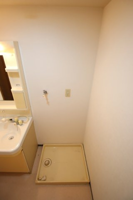 【設備】 | ソファイン深井 | 室内洗濯機置場