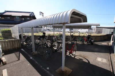 【その他共用部分】 | ソファイン深井 | 駐輪場