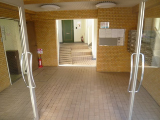 【エントランス】