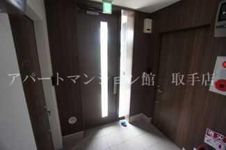 【エントランス】