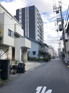 【前面道路含む現地写真】