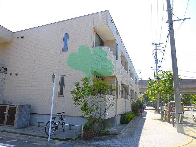 レイナス箱咲の外観