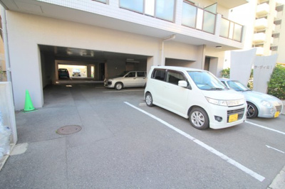 【駐車場】 | ラ・ヴィ21