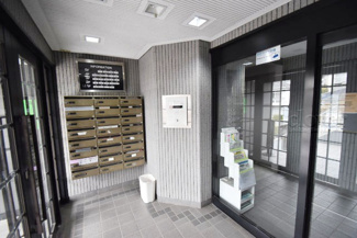 【エントランス】 | エントランスホール　オートロック完備