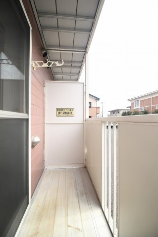 グリーンガーデンⅡのバルコニー|外からの目が気にならないバルコニーで洗濯物が干せます
