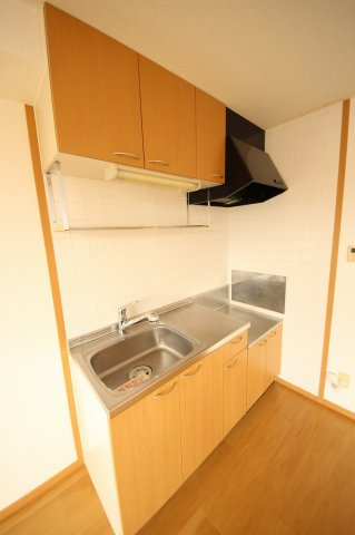 グリーンガーデンⅡのキッチン|コンパクトなキッチンで掃除もラクラク