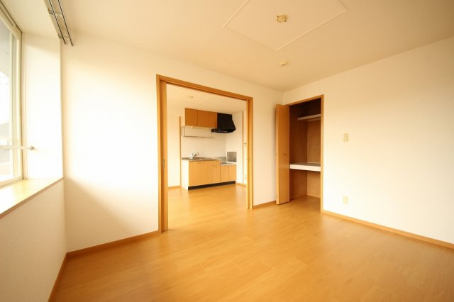 グリーンガーデンⅡの寝室|落ち着いて過ごせるお部屋なので、寝室にいかがでしょうか