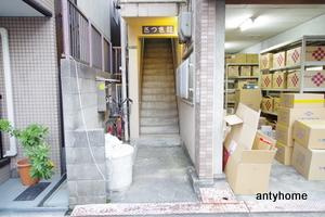 さつき荘　仲介手数料無料のエントランス