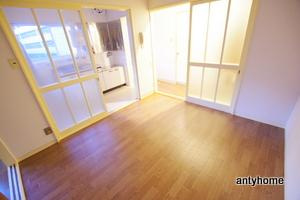 さつき荘　仲介手数料無料の居間・リビング