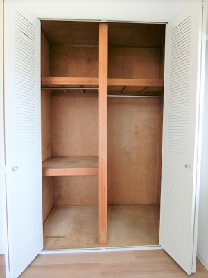 【収納】 | メゾン池田 | 洋室6帖のお部屋にあるクローゼットです♪大切なお洋服もしわにならないようにハンガーがけができます☆