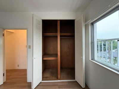 【収納】 | メゾン池田 | 洋室6帖のお部屋にあるクローゼットです♪大切なお洋服もしわにならないようにハンガーがけができます☆