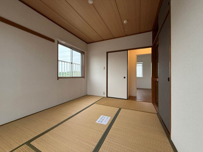 【子供部屋】 | メゾン池田 | 南西向き和室6帖☆天袋付き押入れがあります！寝具をすっきり収納できるので和室は寝室にもオススメ☆