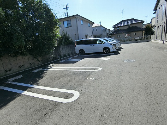 アズーリの駐車場