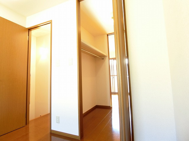 町田タウンハウスBの収納