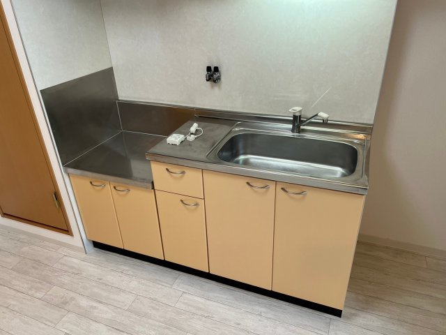 クレッシェンドKJのキッチン