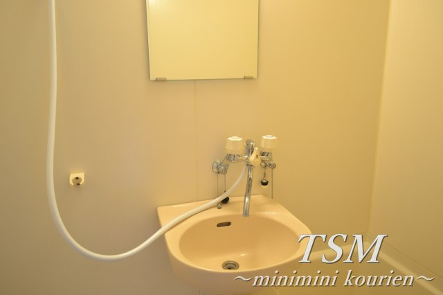 レコルト香里の浴室|洗面台