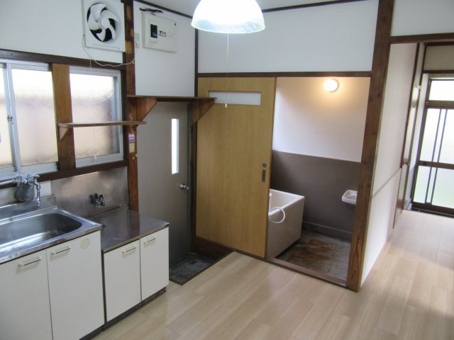 山形市南原町1丁目7-5貸家のキッチン|サンプル写真になります。