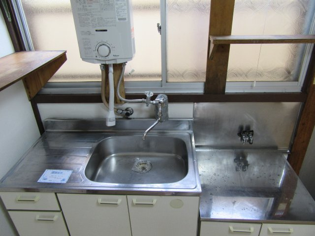 山形市南原町1丁目7-5貸家のキッチン|サンプル写真になります。