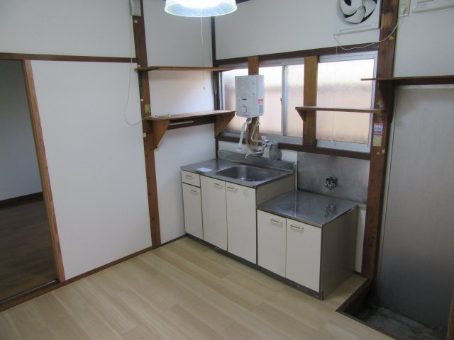 山形市南原町1丁目7-5貸家のキッチン|サンプル写真になります。