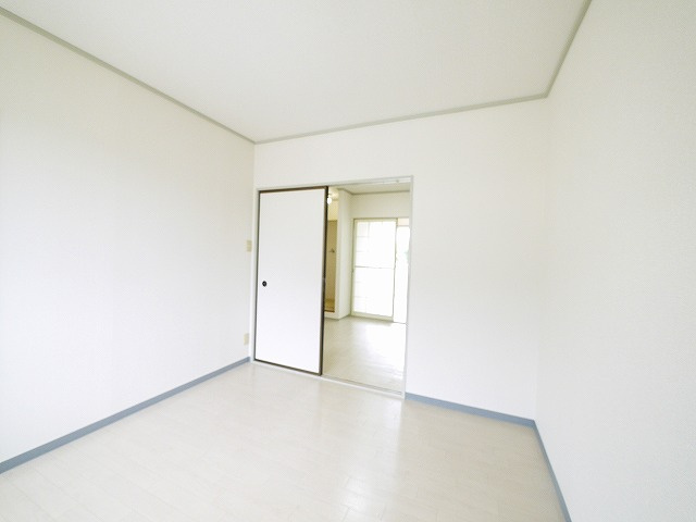 レジデンス西ノ京Aの子供部屋|子供部屋です