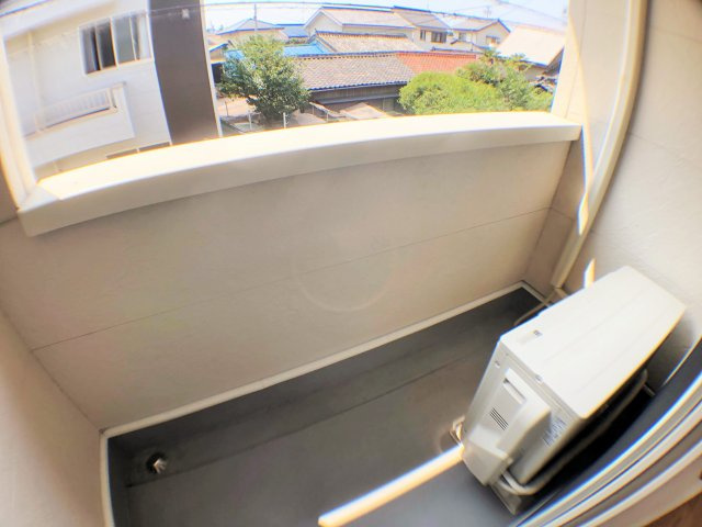 グロリアス　レジェンドのバルコニー