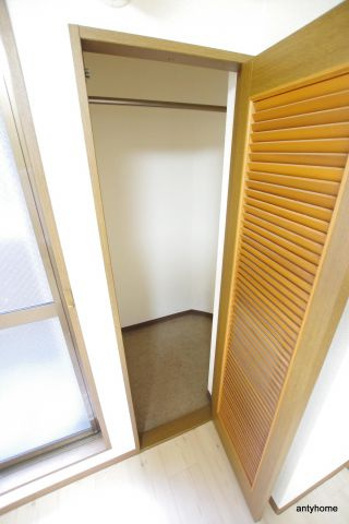 タカノハイム天神橋　仲介手数料無料の収納