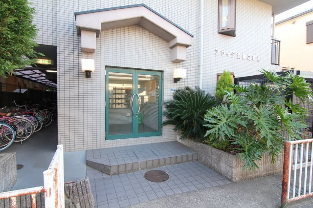 【エントランス】 | アヴィタ武庫之荘南