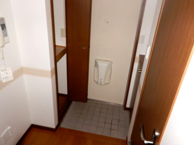 ソアレとこなめの玄関