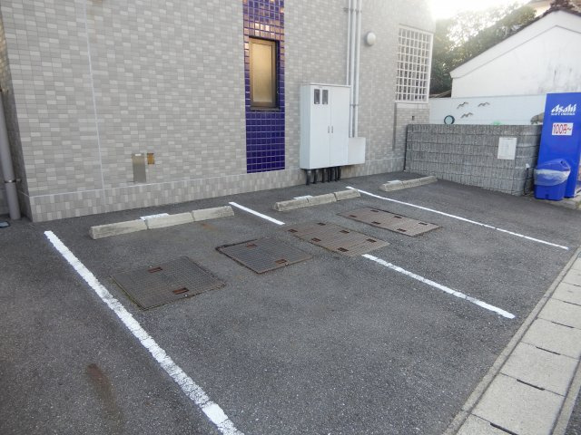 ソアレとこなめの駐車場