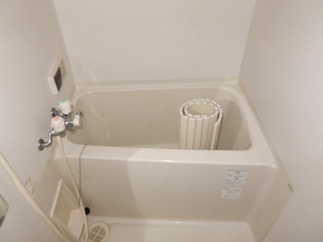 ソアレとこなめの浴室