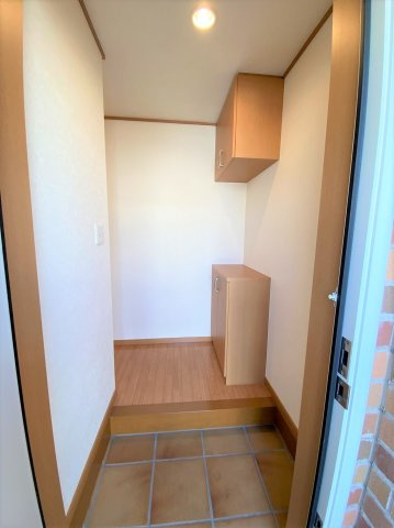シャレーコーセイ壱番館の玄関